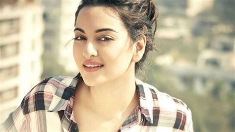 Sonakshi Sinha Was Being Fat Shamed By Industry People Sonakshi Sinha