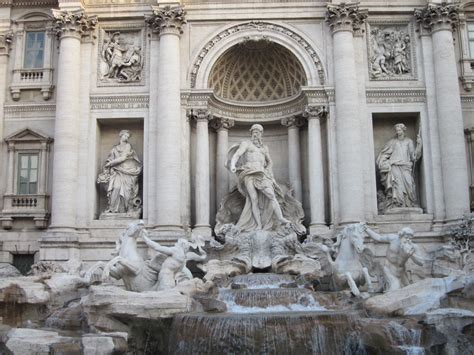 Sights of Rome: The Trevi Fountain: 250 years of history
