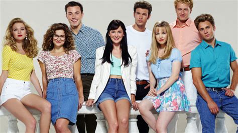 unauthorized beverly hills 90210 director reveals what went on behind the scenes sheknows