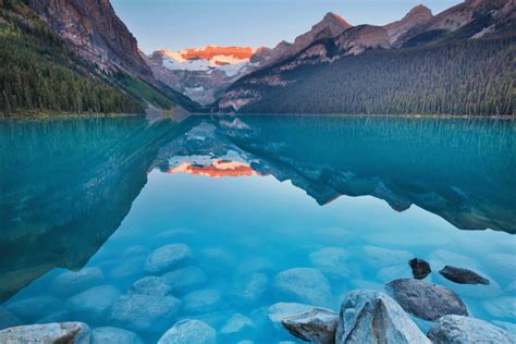 Five Stunning Canadian Lakes That Will Make You Want To Visit Now