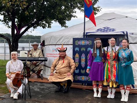 Монголия впервые приняла участие в Восточном фестивале в Канаде