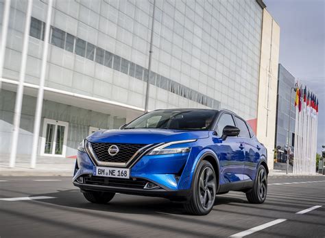 2022 Nissan Qashqai Front Three Quarter Wallpapers 16 NewCarCars