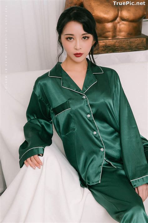 Ryu Hyeonju Korean Fashion Model Pijama And Lingerie Set Truepic