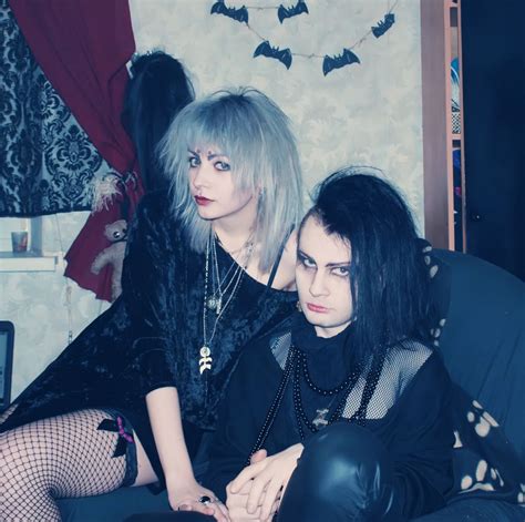 Pin By Violet Leigh On Gothickry Goth Subculture Goth 80s Goth Look
