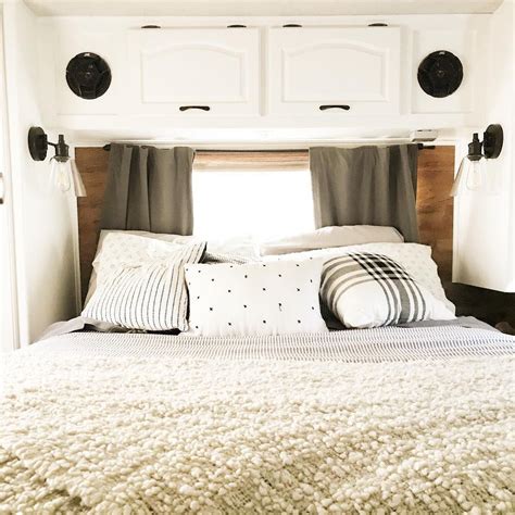 33 Rv Remodeling Ideas See Them Now Remodel Bedroom Queen