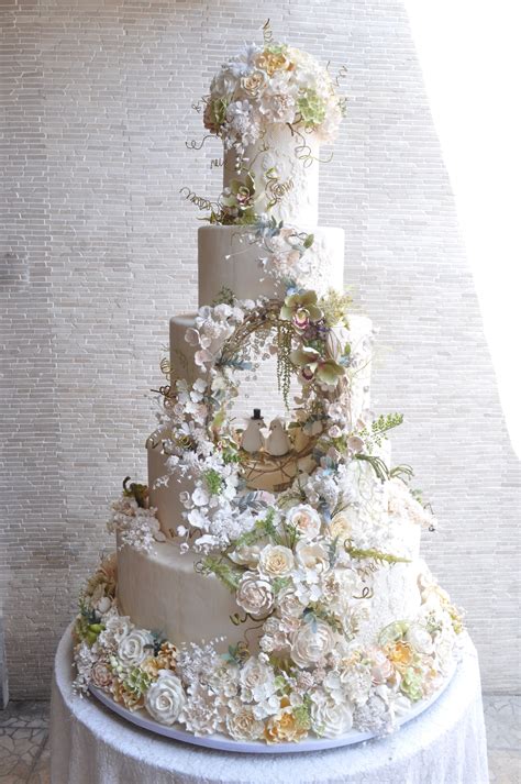 5 tiers le novelle cake jakarta and bali wedding cake wedding favors wedding cakes bali