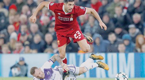 Liverpool Pile Pressure On West Ham Oman Observer
