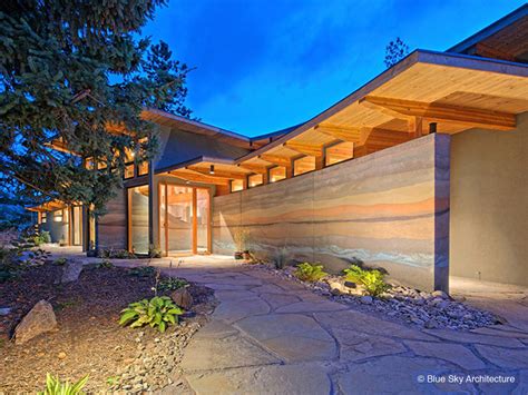 Rammed Earth Wall Entryway Modern Houses By Helliwell Smith • Blue