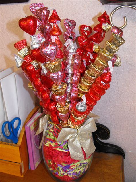 Pin By Holly Hunter On Ts Valentines Candy Bouquet Diy Valentine