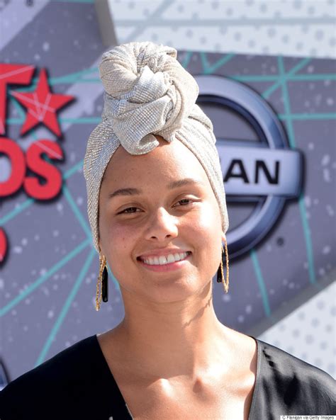 In honour of the superstar's 40th birthday (jan. Alicia Keys Goes Completely Makeup-Free On The BET Awards ...