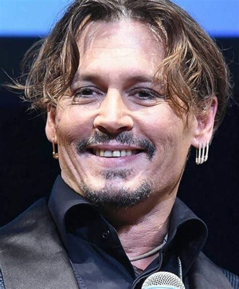 Johnny Depp Gets Trolled For His Rotten Teeth At Cannes Celebrity Uncovered