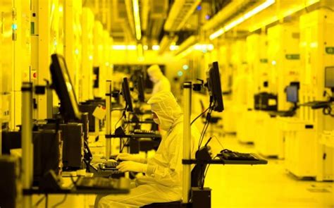 Globalfoundries Invests Billions In New Chip Factory In Singapore