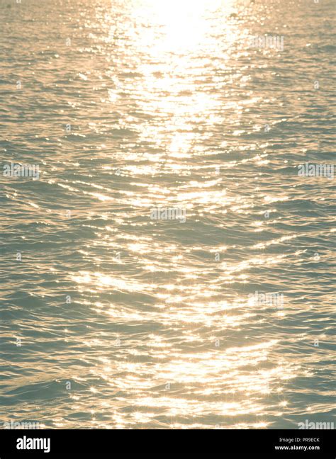 Golden Light Waves With Sparkles Hi Res Stock Photography And Images