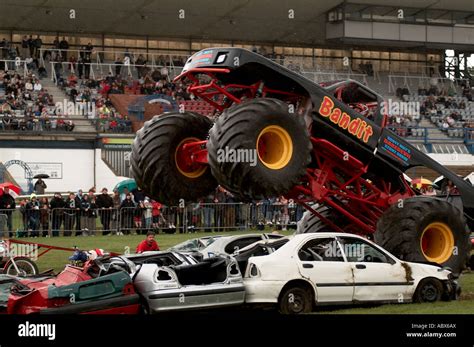 Monster Truck Crushing Cars Bigfoot Suv Four By 4 4x4 Four