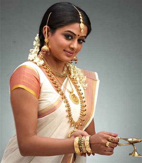 Kerala Traditional Saree Model For Onam Festivals 2014 Festivals Love And Relationship