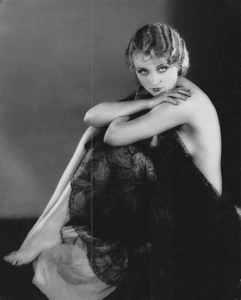 Retrogirly Carole Lombard Lombard Portrait