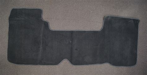 Torque is distributed not only between the front and rear wheels (xdrive) but also from side to side at the dimensions. 1997-2003 Ford F-150 Floor Mat 1pc Black Carpet New Automatic 2wd W/Console