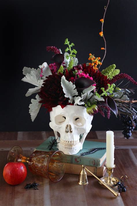 Filing your own divorce papers. 15 Fun & Spooky DIY Halloween Table Decorations