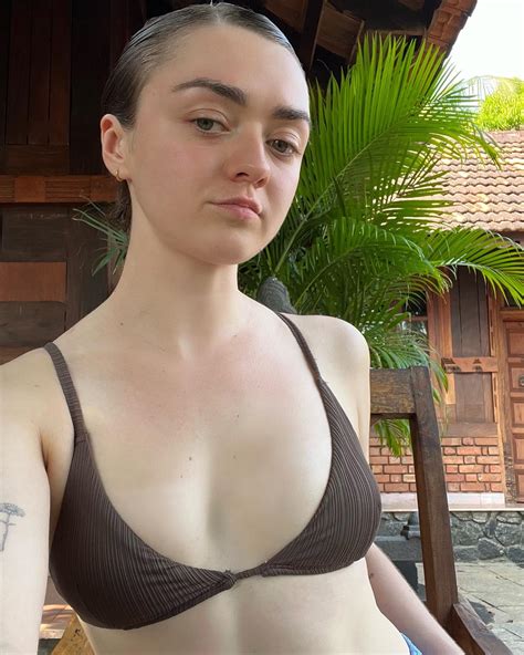 Maisie Williams Drunkenstepfather Com