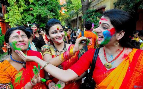 Holi Photo By Subham Karmakar National Geographic Your Shot Holi Girls Holi Festival Of