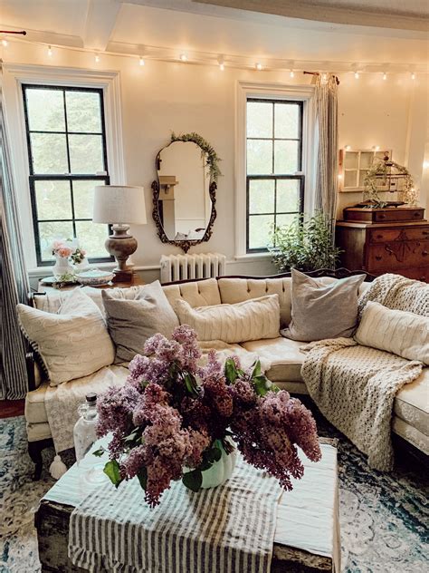 Vintage Farmhouse Living Room Lilacs Linen Antique Cottage Chic