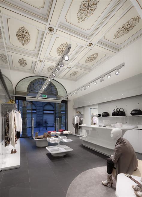 Sybarite Architects Stefanel Florence Italy Womenswear Retail Luxury Fashion Commercial