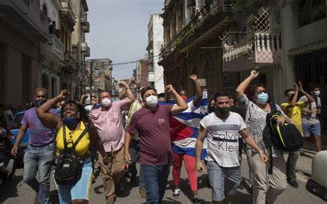 Cubanos Se Lanzan A La Calle En Protesta Contra El Desabasto