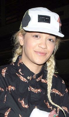 Rita ora is a pretty young woman who gets everybody's attention, but beneath the heavy makeup she wears, lies a very different face. Rita Ora No Makeup - Mugeek Vidalondon