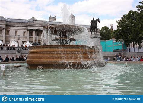 Central Water Fountain At Trafalgar Square In London Editorial Photo