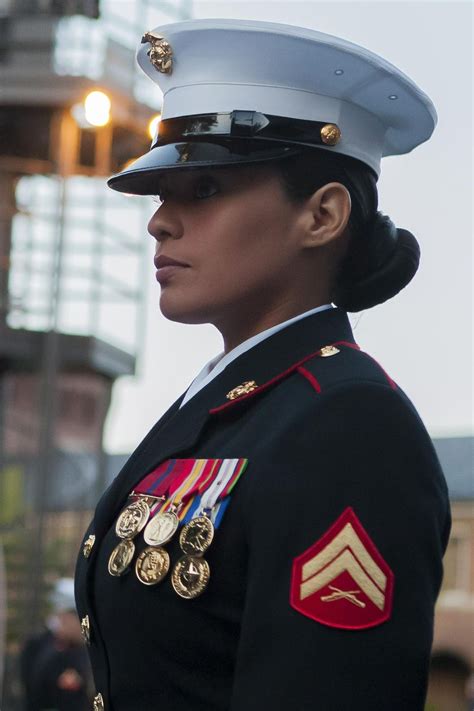 Pin By Madison Shiver On Military Female Marines Marine Barracks