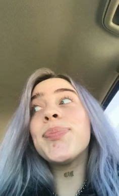 Above her right eyebrow is a tattoo that says crybaby. 193 mejores imágenes de Billie Eilish en 2020 | Billie ...