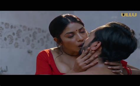Sharanya Jit Kaur Butt Breasts Scene In Palang Tod Zaroorat Aznude