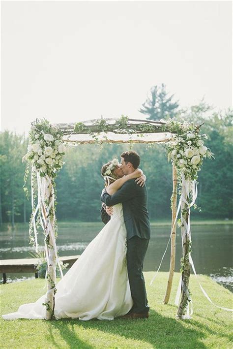 18 Wedding Arch Decoration Ideas With Flowers And Love