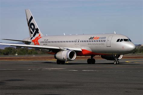 Airbus A320 232 Photograph By Tim Beach Pixels