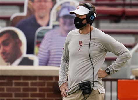 Nfl Rumors Oklahomas Lincoln Riley Will Pass On Eagles Head Coaching