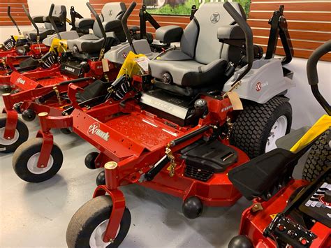IN EXMARK LAZER Z E SERIES COMMERCIAL ZERO TURN NEW A MONTH Lawn Mowers For Sale