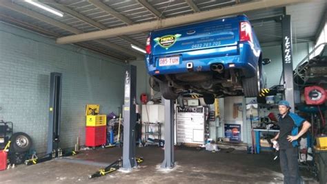 Enter a new vehicle to add it to your garage and filter the results below. 2-Post Car Hoist 4.5T Clear Floor by Hero Hoists (Qld ...