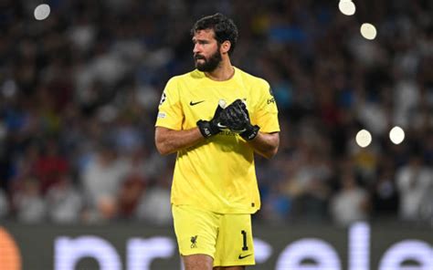 Liverpool Goalkeeper Alisson Isnt Among The Best Goalkeepers In The World Real Madrid Legend