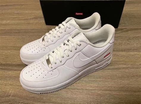 4.7 out of 5 stars 68. First Look At The Supreme x Nike Air Force 1 Low White ...