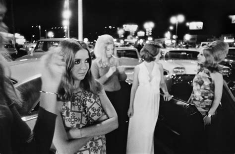 fabulous photographs of cruising van nuys boulevard in 1972 flashbak