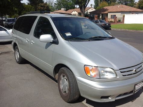 With our extensive choice of 2003 toyota sienna interior accessories you can get things exactly the way you want them. 2003 Toyota Sienna - Pictures - CarGurus