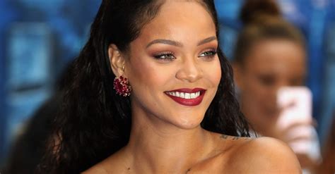 Who Is Rihanna Bio Net Worth Son Boyfriend Real Name Dating Now