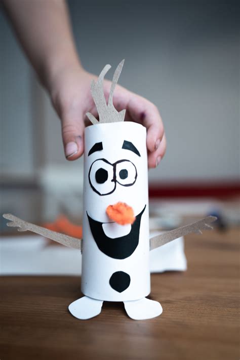 Diy Paper Olaf And Elsa From Frozen For Kids Shelterness