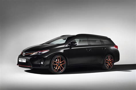 Toyota Takes The Auris Touring Sports To The Dark Side
