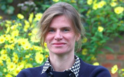 Even around the dinner table, economist mariana mazzucato deployed her extraordinary skills as a communicator to keep her family engaged during the pandemic lockdown in london. Mariana Mazzucato und Branko Milanovic erhalten Leontief ...