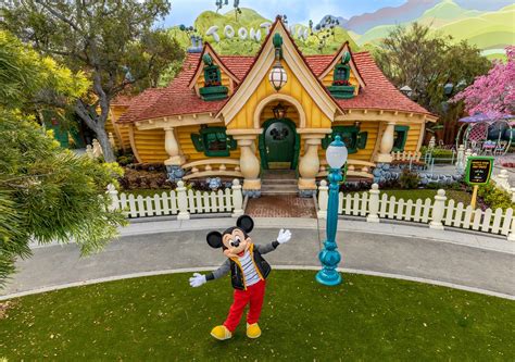 Reimagined Mickeys Toontown Reopens March 19 2023 At The Disneyland