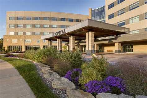 Mayo Health System In Eau Claire Wis 100 Great Community Hospitals 2015