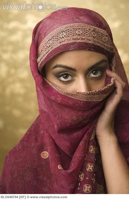 Middle East Women Middle Eastern Woman Wearing Face Covering