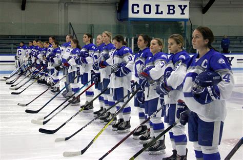Womens Ice Hockey Finishes Nescac Playoffs With Close Battle With
