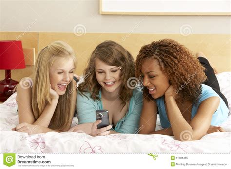 Een Geweldig Tiener Trio Porndroids Hot Sex Picture